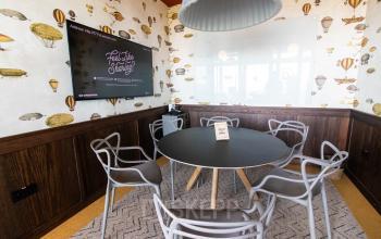 Business Center mit Cafe Bereich am Kemperplatz in Berlin Tiergarten